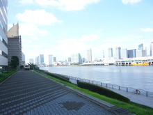 世の中お盆休みなんだろうなぁ・・・