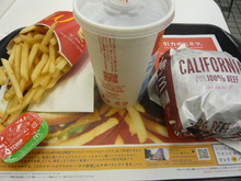 【カリフォルニア】また、食べてしまった(;^_^A