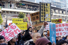 見事な敵前逃亡