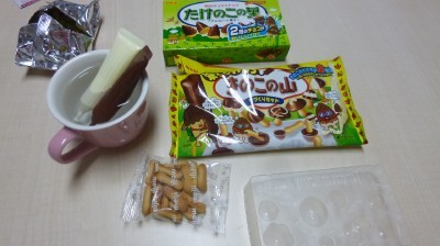スタッフのお菓子遊び(;^ω^A