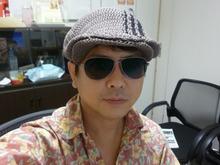 中部地方から来ていただいている患者様からサングラスをいただきました。