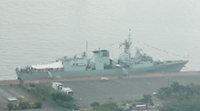 カナダのフリゲート艦「リジャイナ」（HMCS REGINA）晴海に寄港中