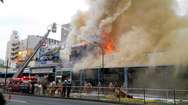 築地場外で火事