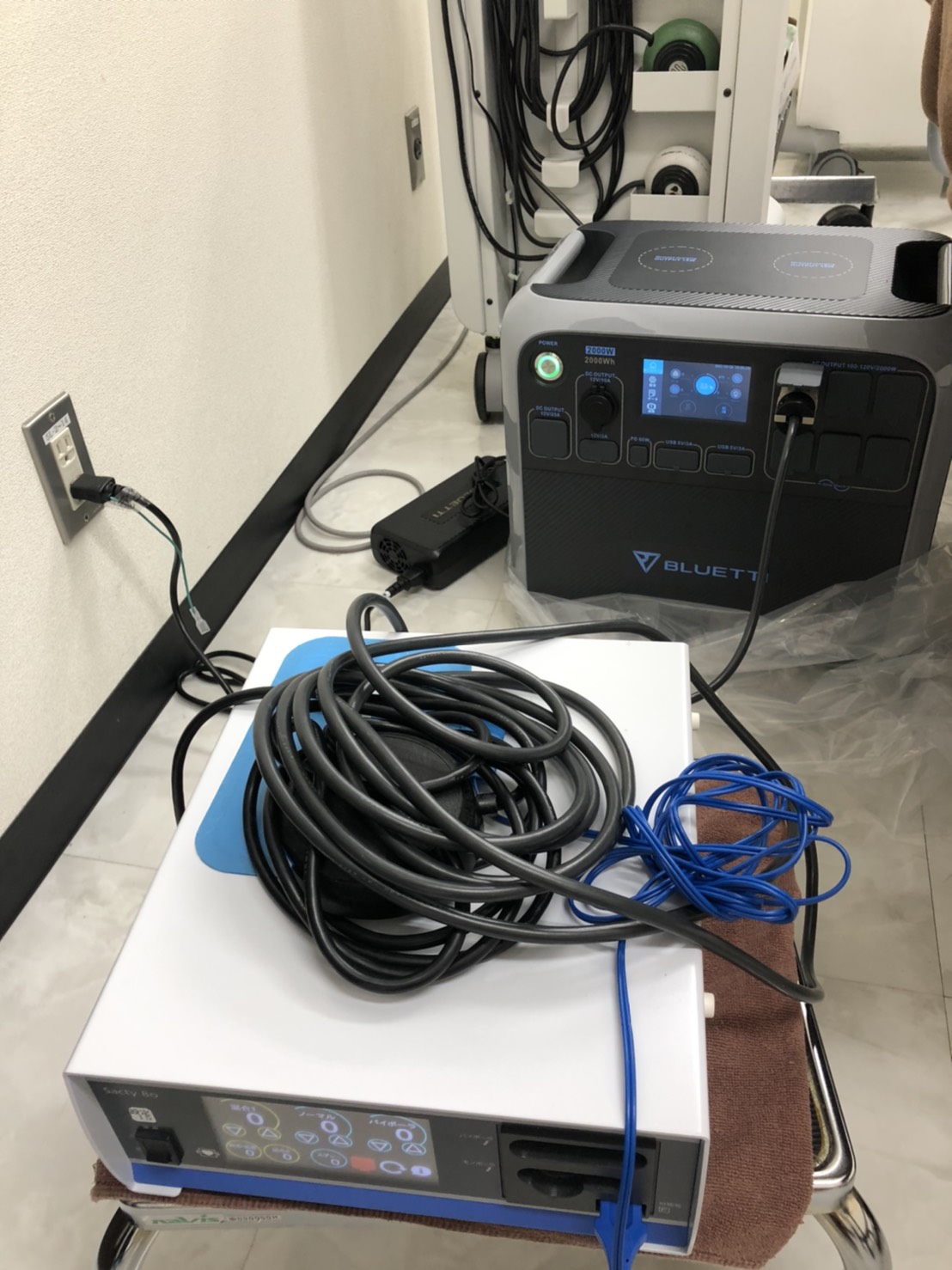 災害に備えて　大きなポータブル電源（充電器）を買いました。