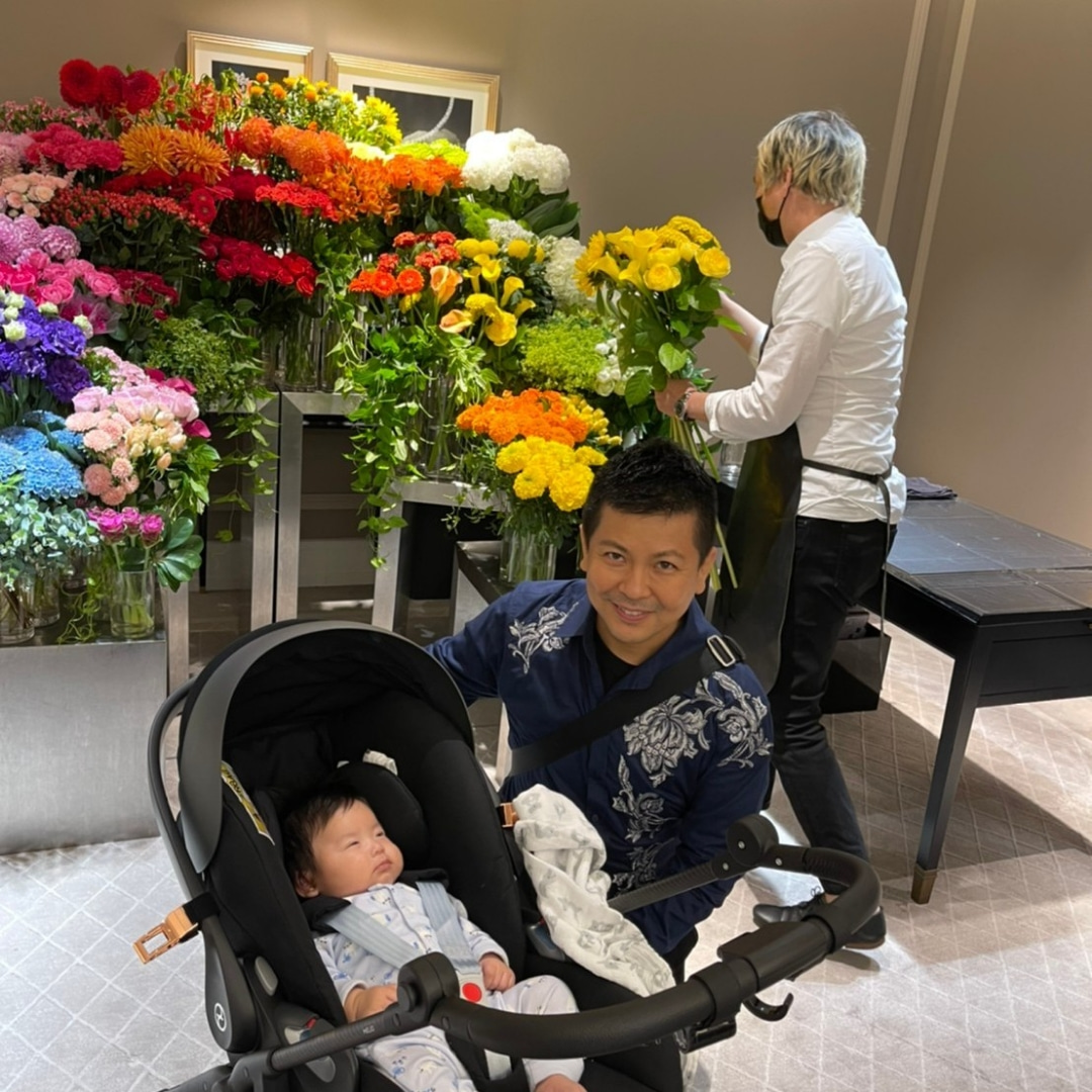 ハリー・ウィンストンで花束と指輪