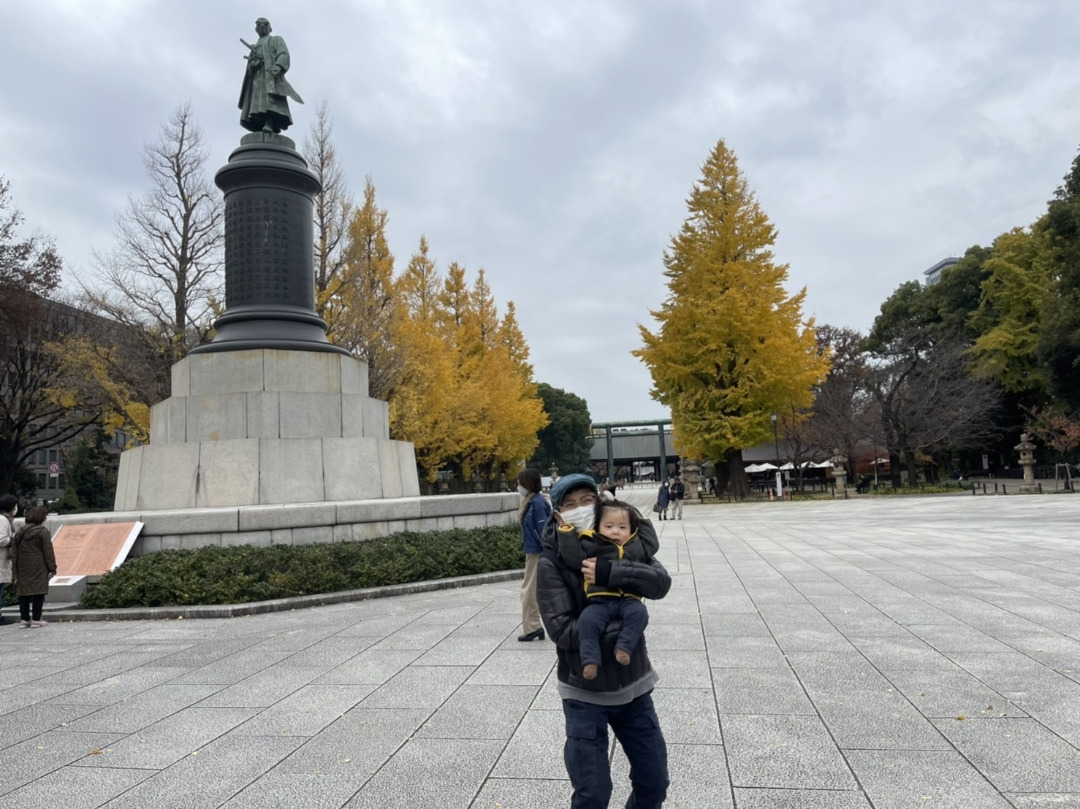 長男連れて靖国神社